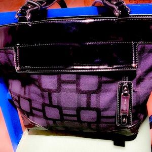 Nine West Purple and black geometric shaped designed handbag
